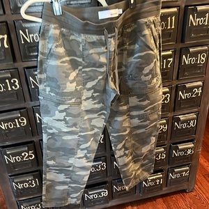 Sonoma drawstring camouflage ankle pants